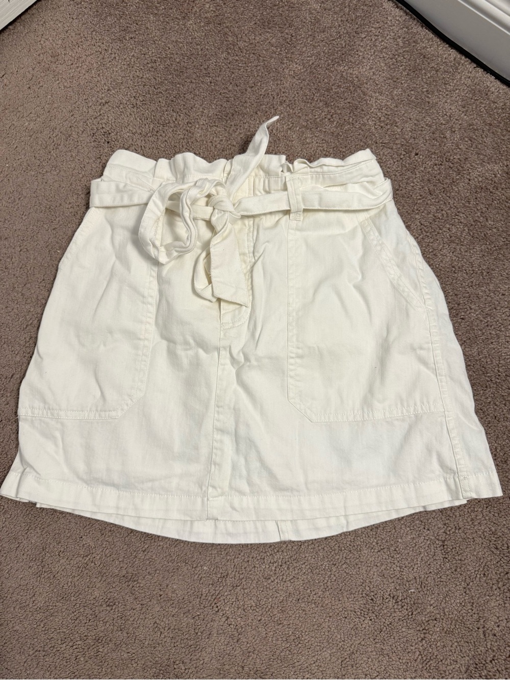 American Eagle Outfitters White Tie-Waist Mini Skirt